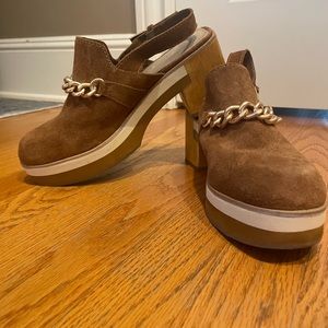 Bernardo Clogs - beautiful, worn once